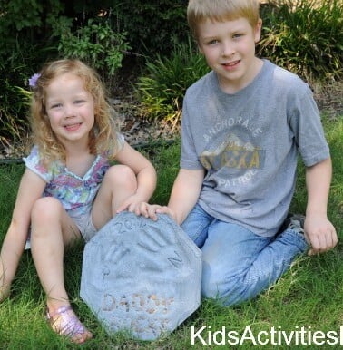 kids with personalized stepping stone