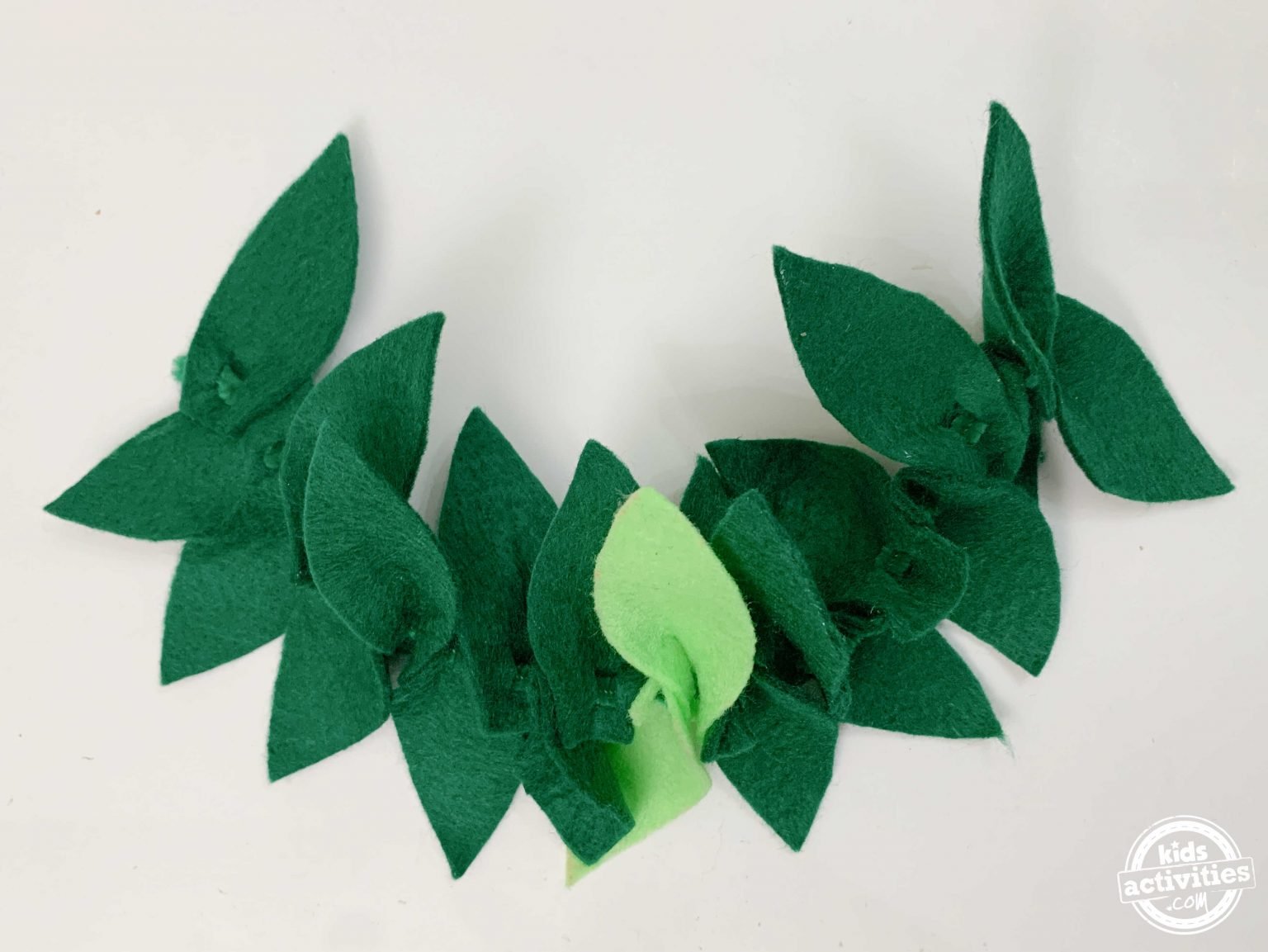 DIY Laurel Wreath Headpiece [Olympics Crafts for Kids] | Kids - How To Make A Laurel Crown