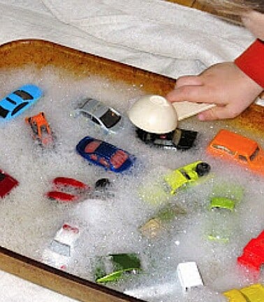 simple play activity ideas