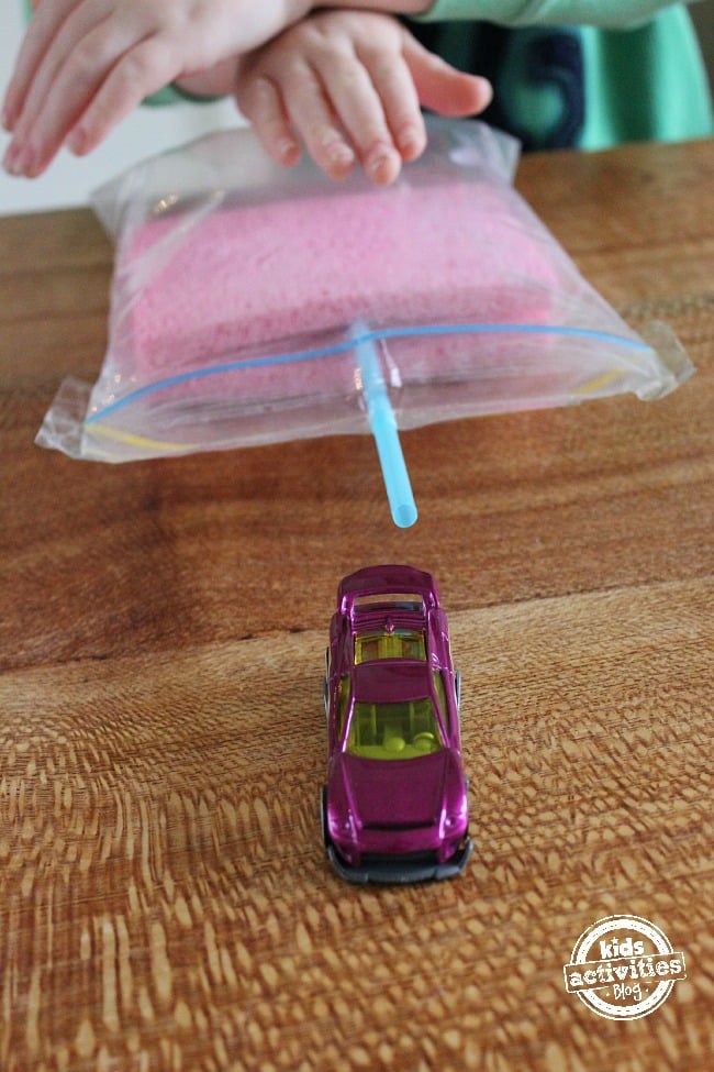 Game to demonstrate air pressure - car ziploc bag experiment