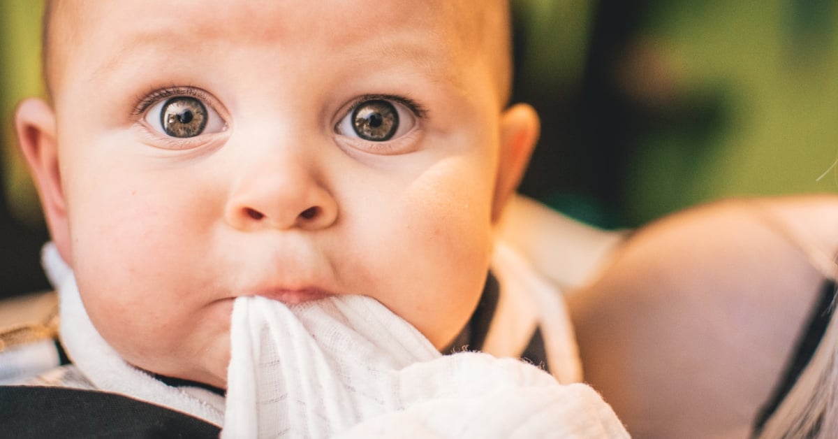 Sweet Daddy Moment Interrupted When Baby Throws Up On Unsuspecting Dad [Video] Kids Activities Blog