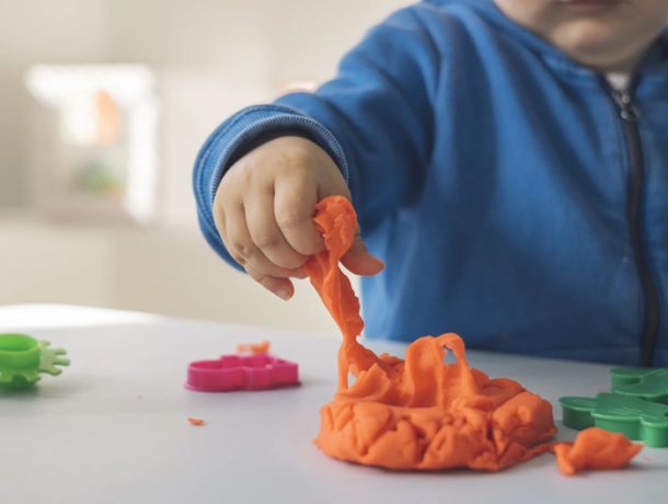 40 Easy Toddler Arts and Crafts -Kids Activities Blog