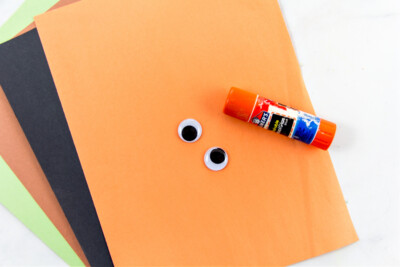 Easy Construction Paper Jack O Lantern Craft • Kids Activities Blog
