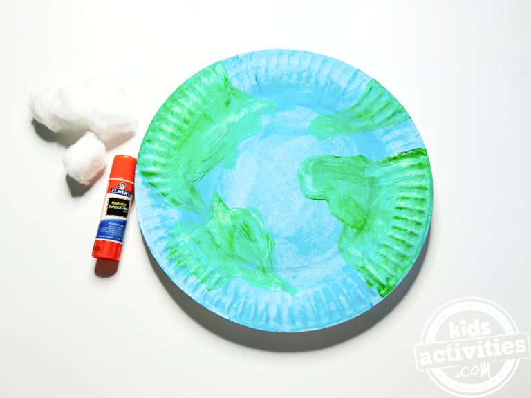 Super Easy Earth Paper Plate Craft For Preschoolers Kids Activities Blog super-easy-earth-paper-plate-craft-for-preschoolers-kids-activities-blog