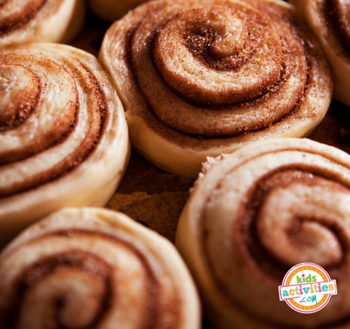 A picture of cinnamon rolls.