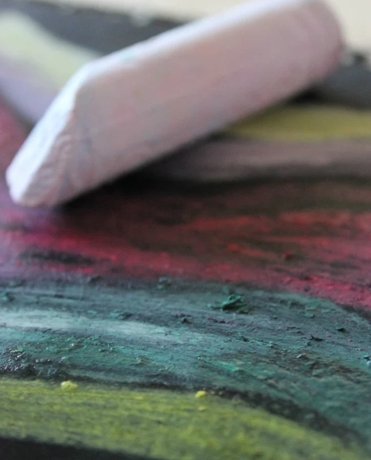 Closeup picture of chalk painting.
